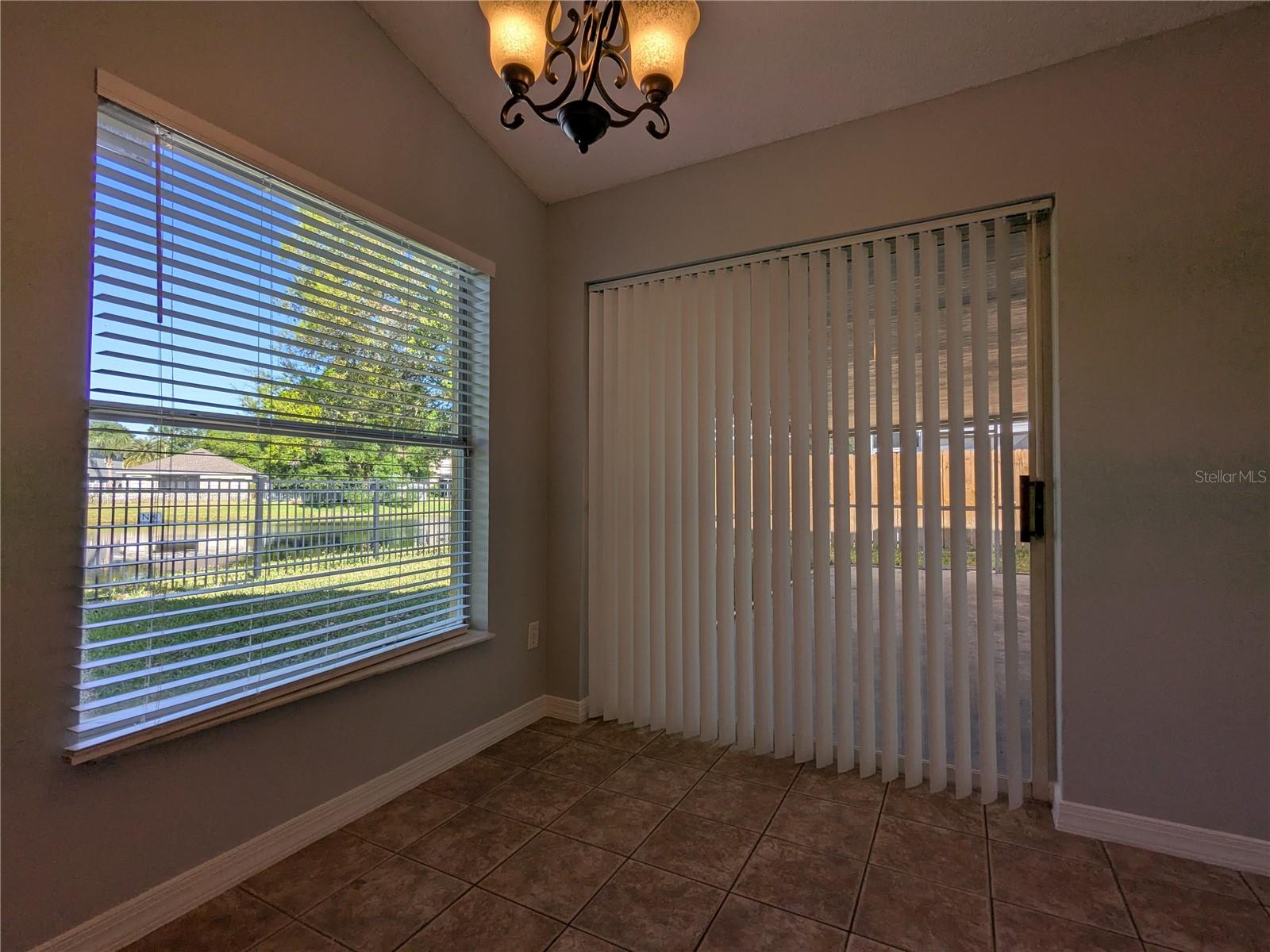 PINES WEKIVA SEC 03 PH 02 TR A - Residential Lease