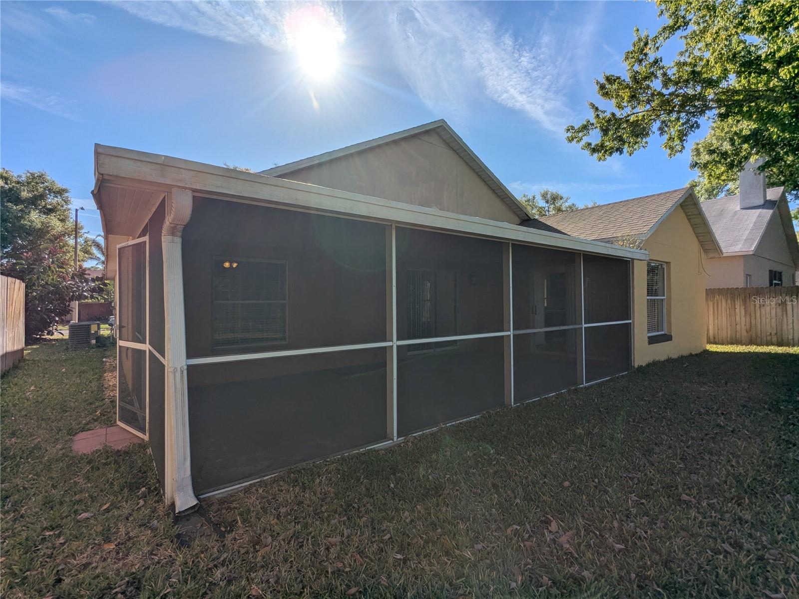 PINES WEKIVA SEC 03 PH 02 TR A - Residential Lease