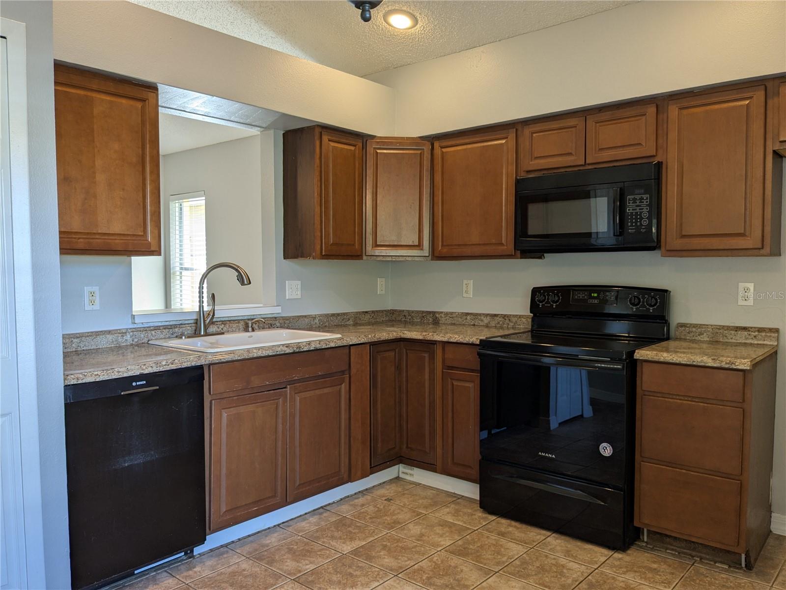 PINES WEKIVA SEC 03 PH 02 TR A - Residential Lease