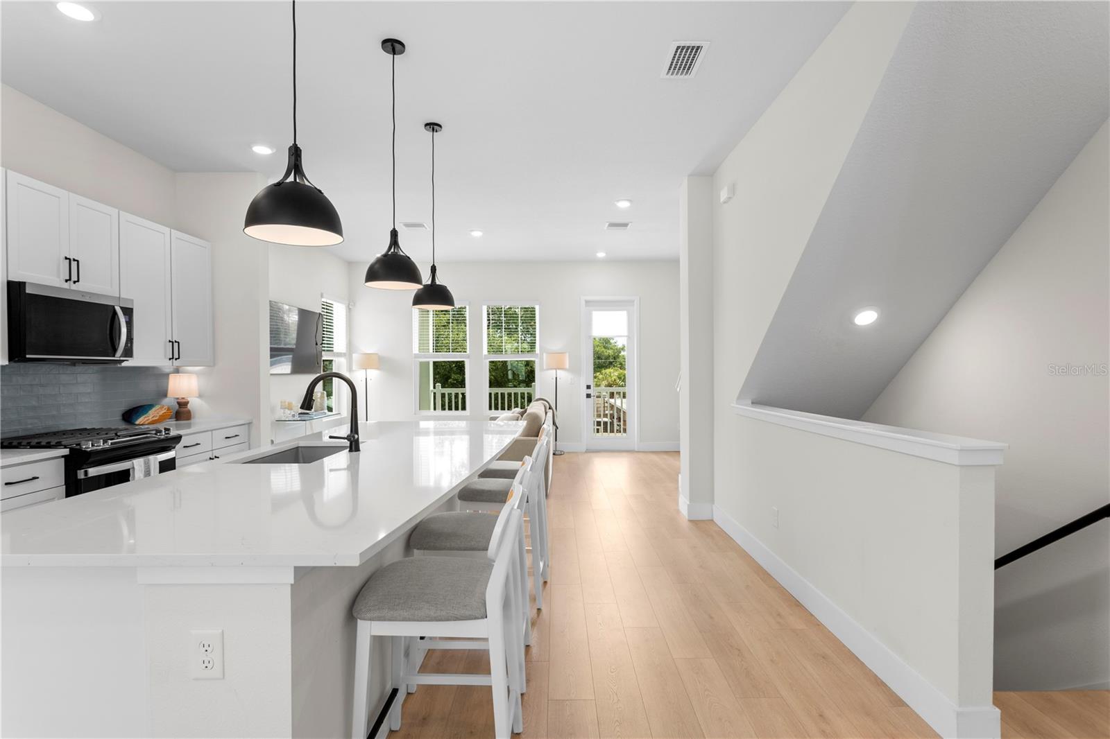TOWNS AT KENWOOD LOT 19 - Residential