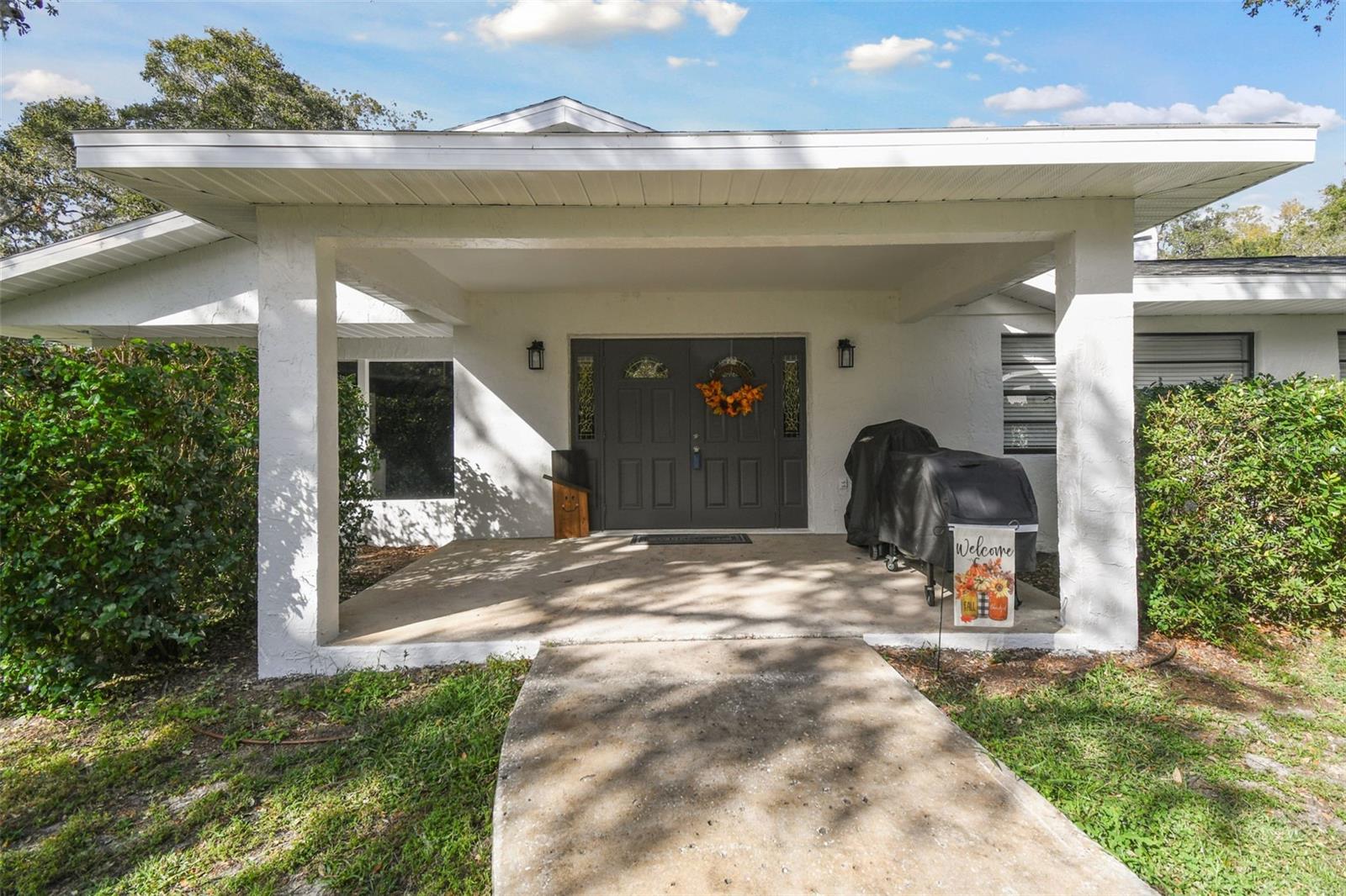 10208 GROVE DRIVE