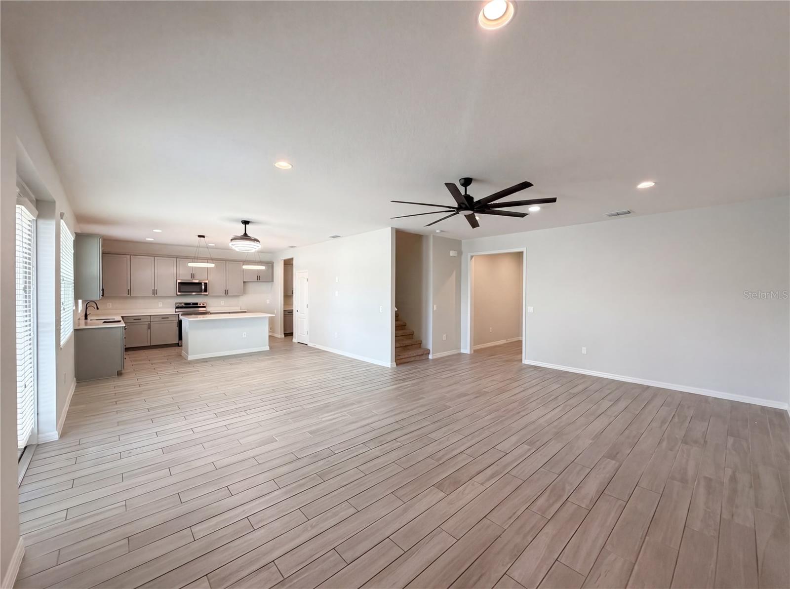 VILLAGE/GRESHAM FARMS - Residential