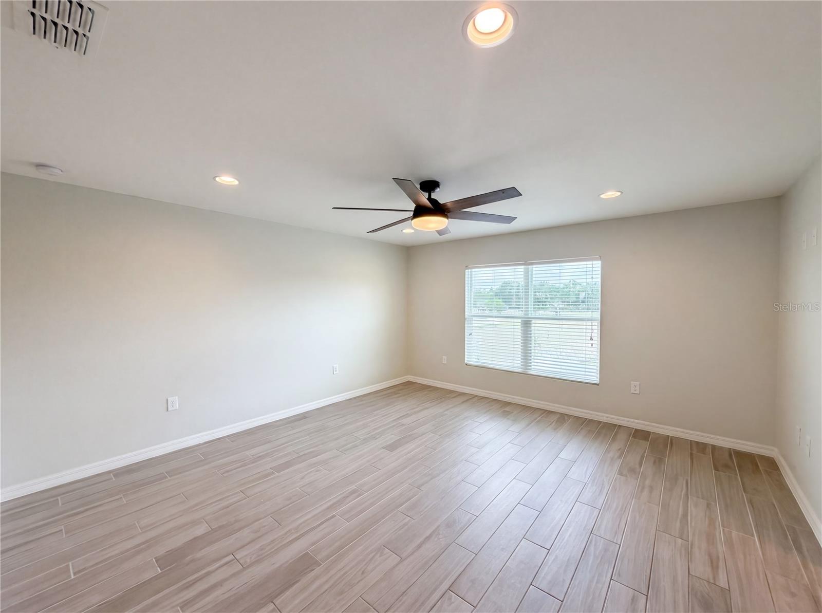 VILLAGE/GRESHAM FARMS - Residential