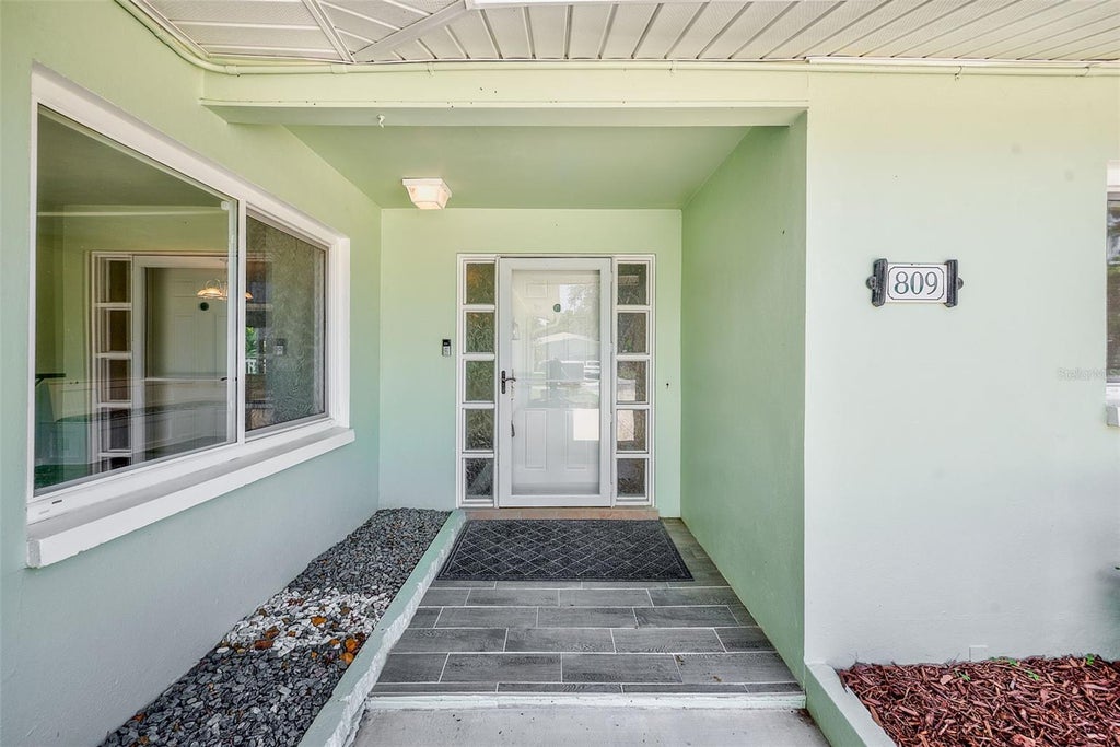 Photo of 809 Jacaranda Drive, Largo, FL 33770 (MLS # TB8550341)