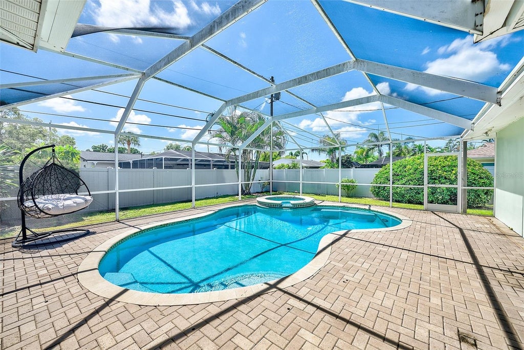 Photo of 809 Jacaranda Drive, Largo, FL 33770 (MLS # TB8550341)