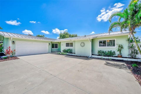 Photo of 809 Jacaranda Drive, Largo, FL 33770 (MLS # TB8550341)