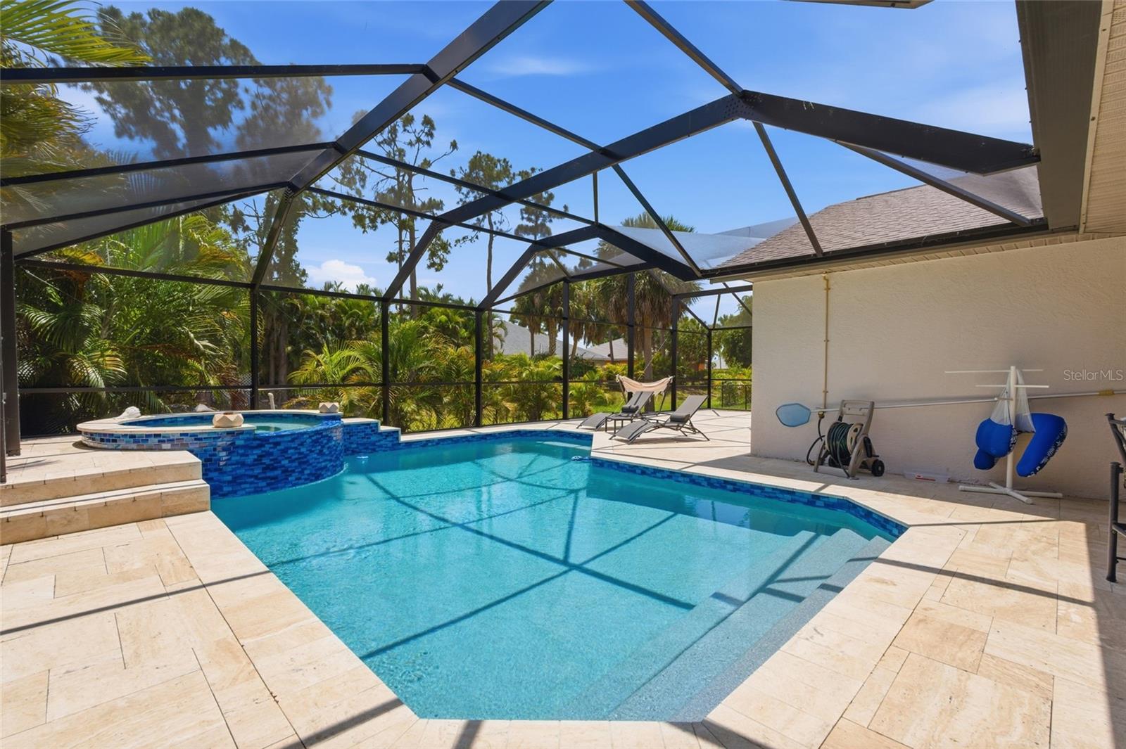 ROTONDA WEST BROADMOOR - Residential