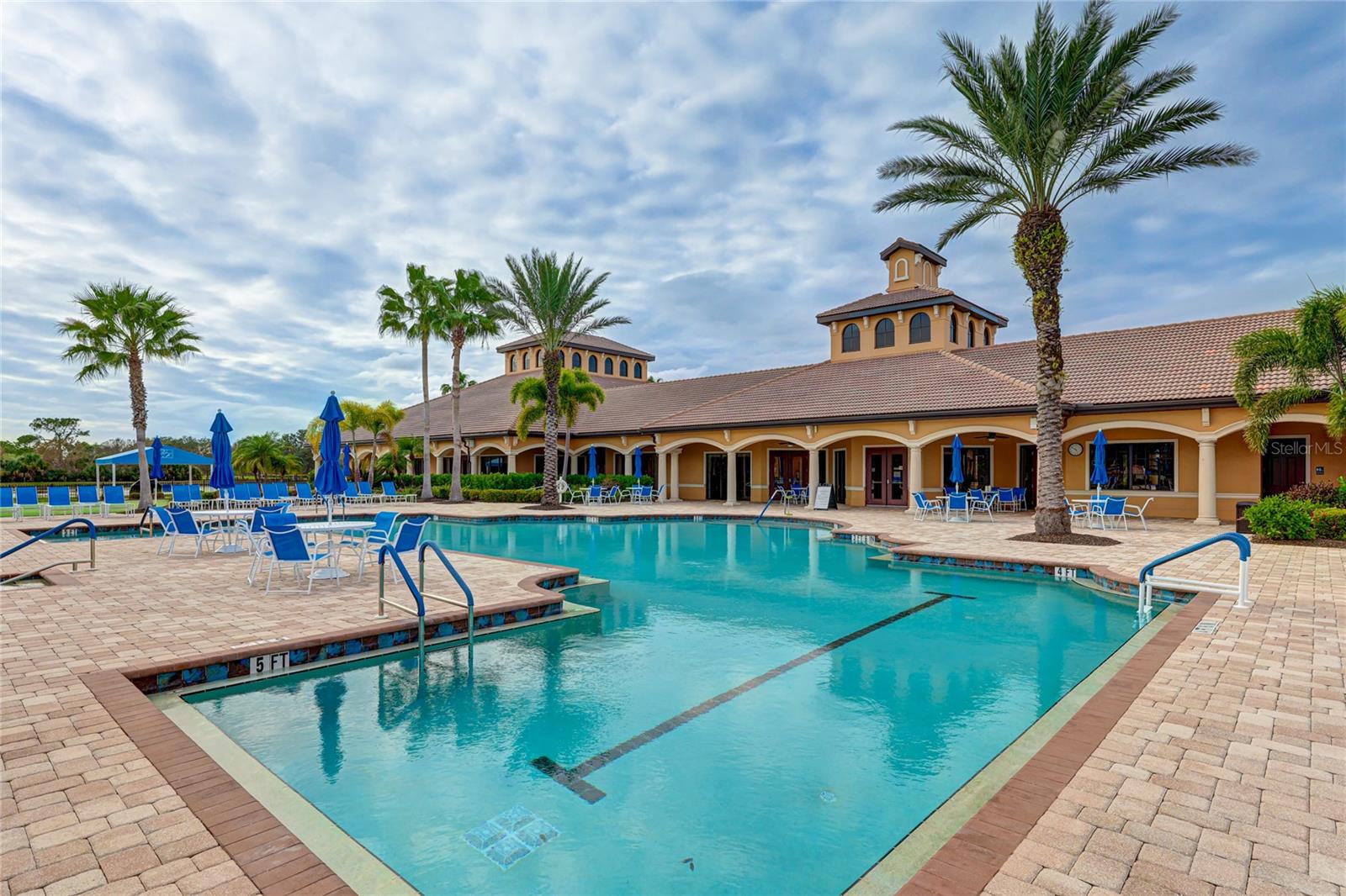 VENETIAN FALLS PH 2 - Residential