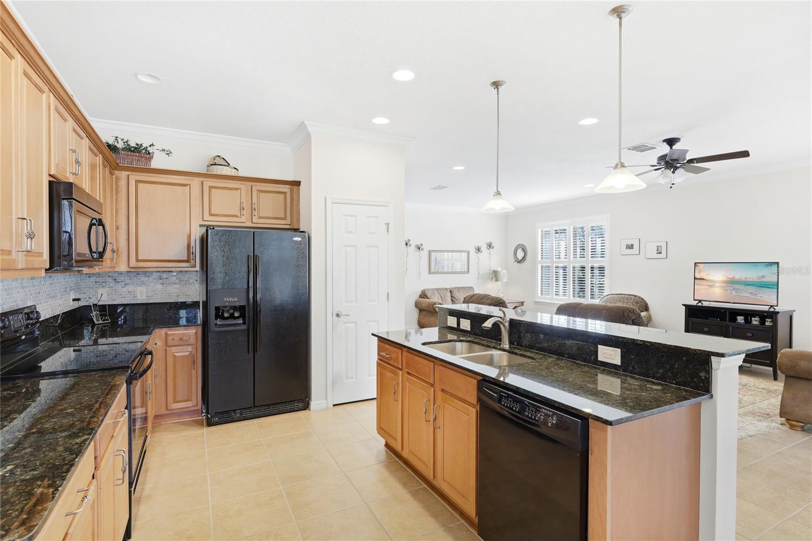 VENETIAN FALLS PH 2 - Residential