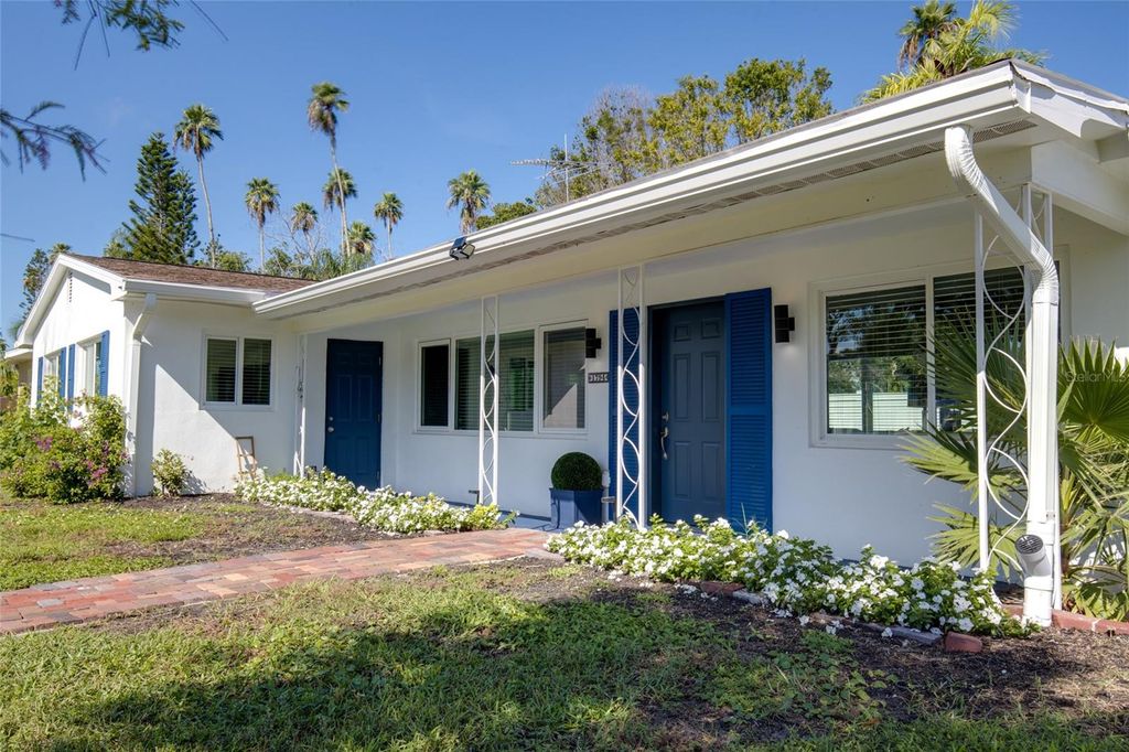 Photo of 1794 Santa Barbara Dr, Dunedin, FL 34698 (MLS # TB8443907)