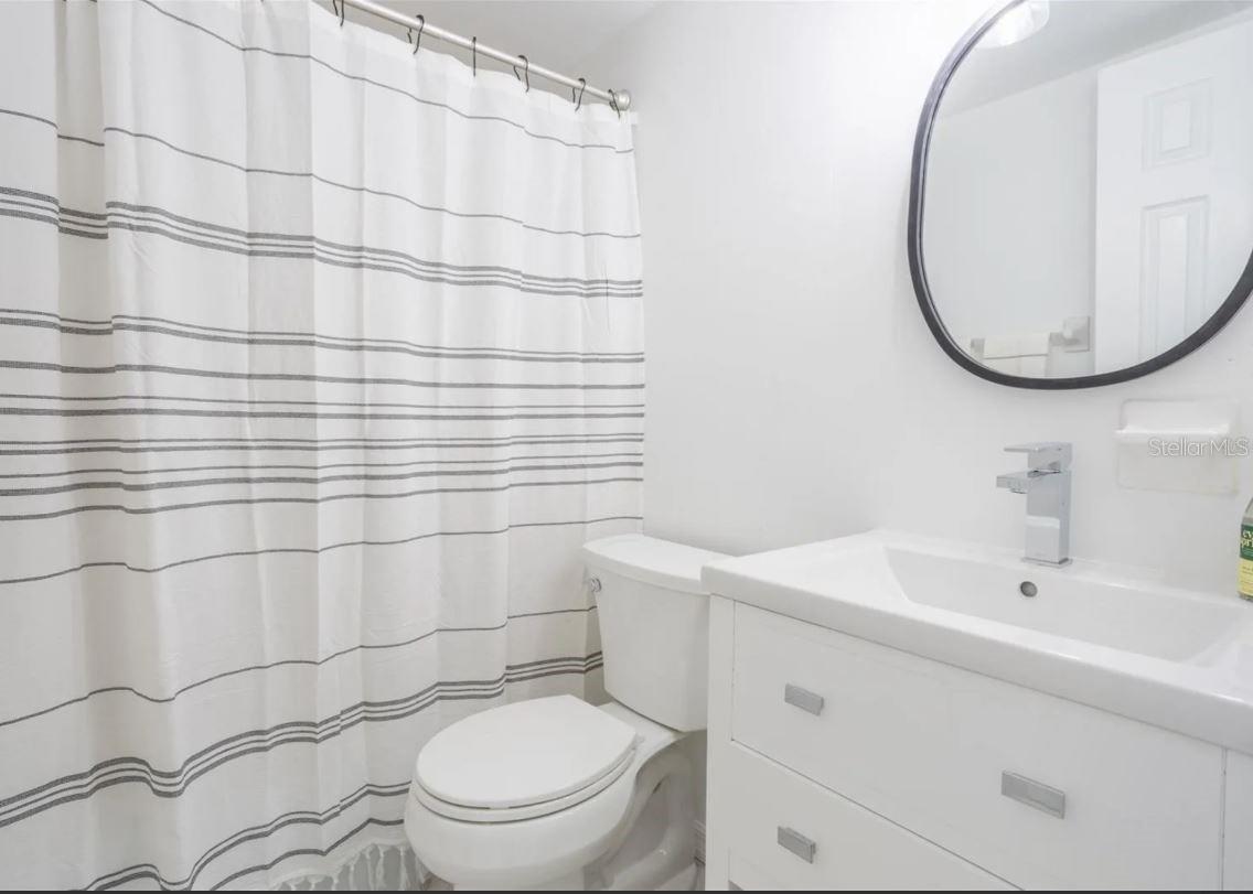 SUMMIT HOUSE - Residential Lease