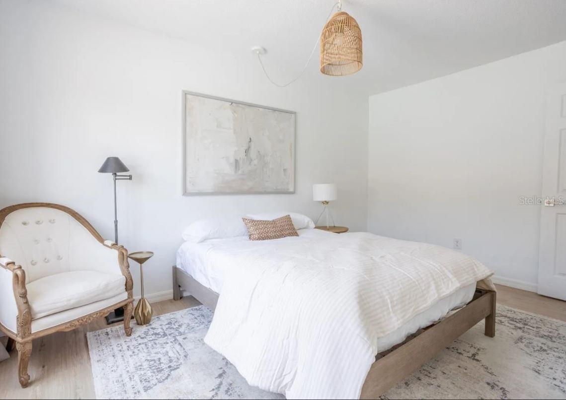 SUMMIT HOUSE - Residential Lease