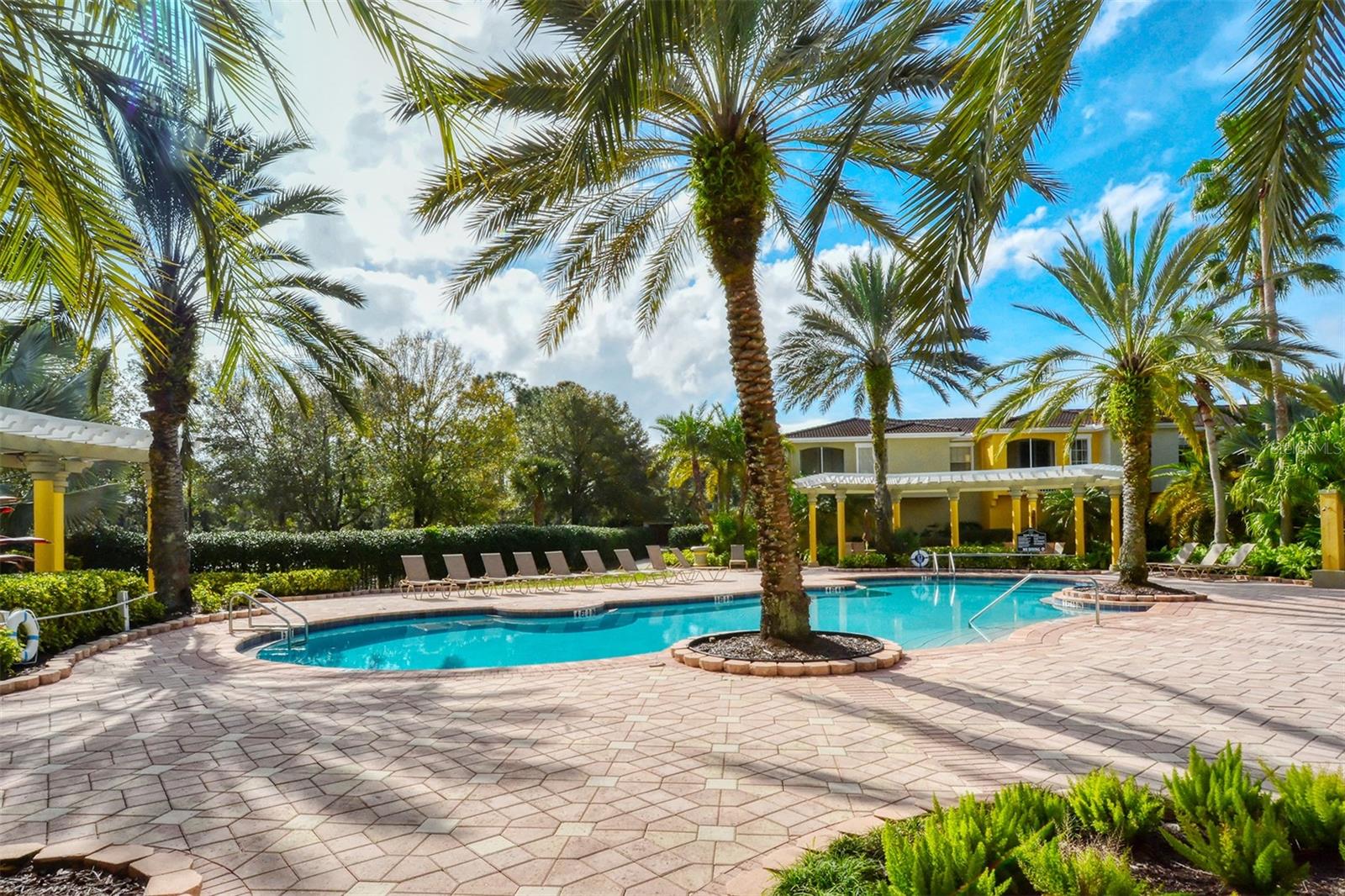 LAS PALMAS OF SARASOTA - Residential