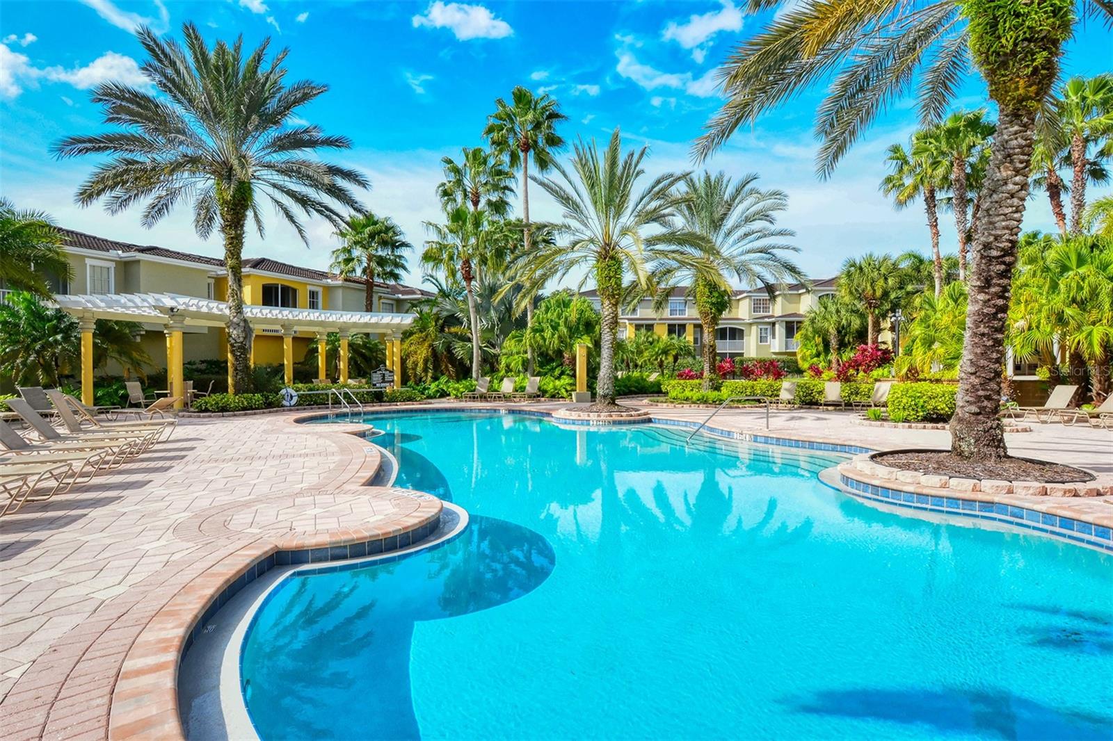 LAS PALMAS OF SARASOTA - Residential