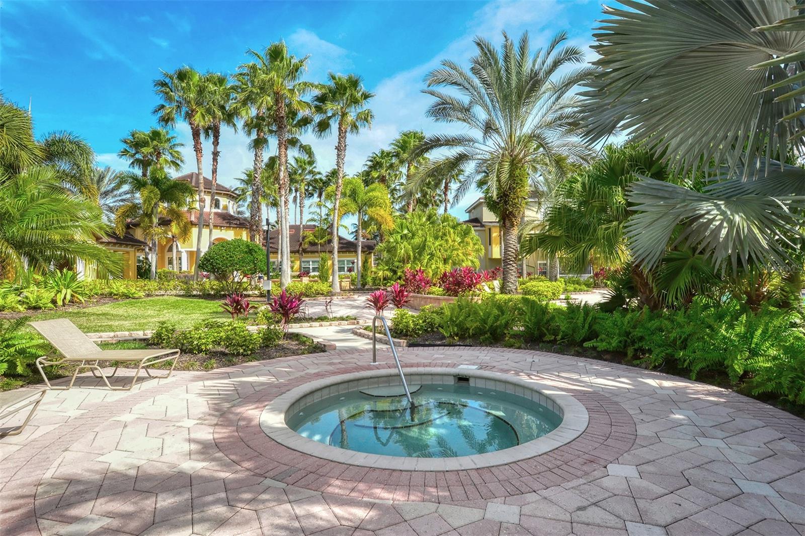 LAS PALMAS OF SARASOTA - Residential