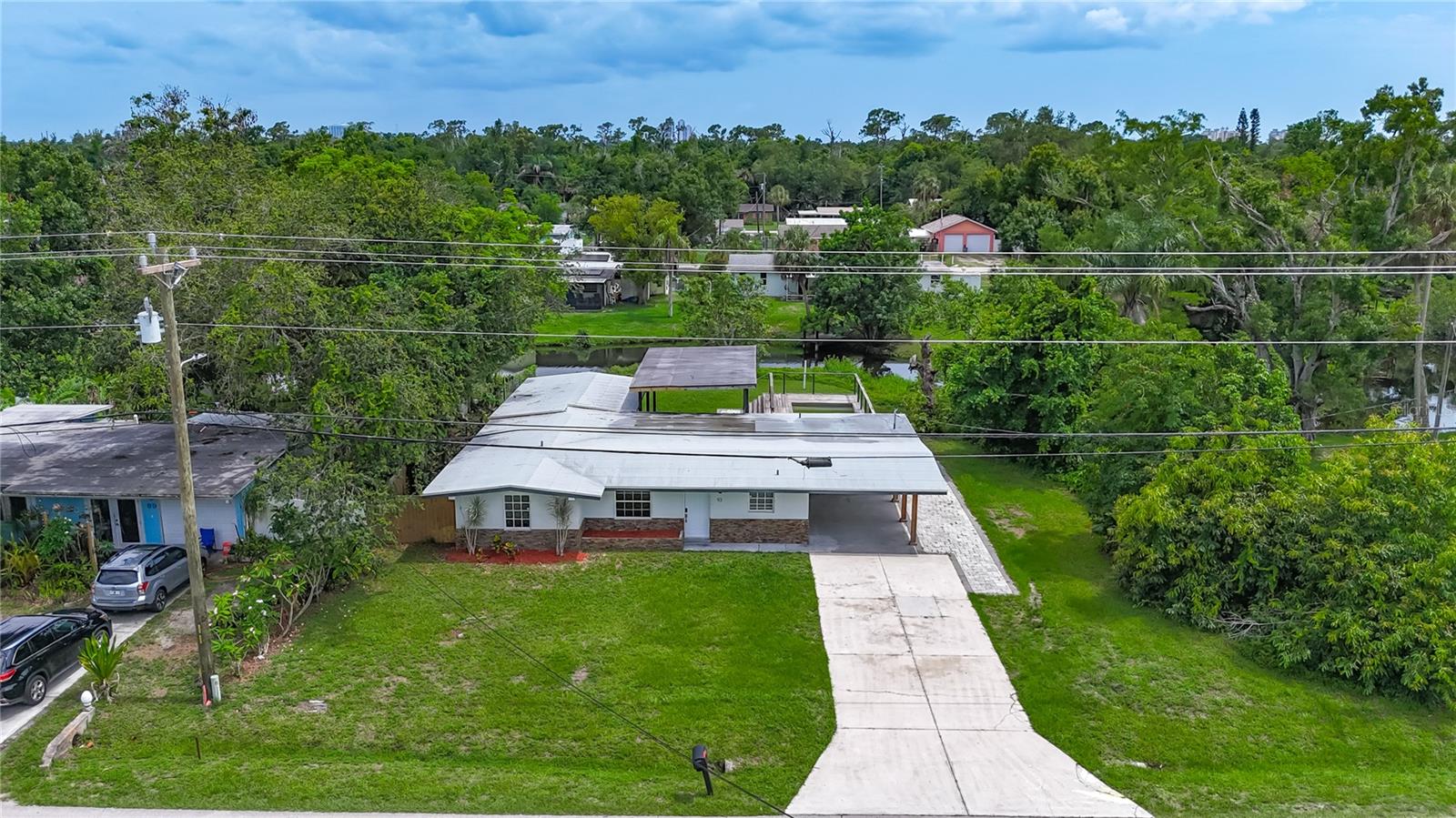 BERTS TROPICAL GARDENS - Residential