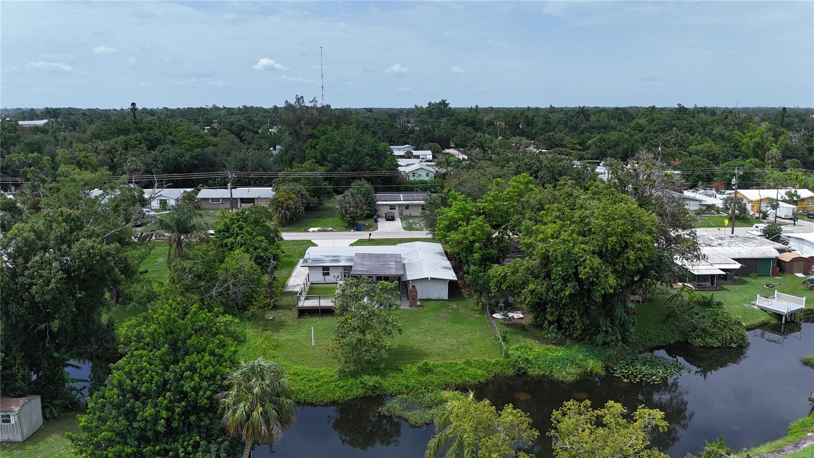 BERTS TROPICAL GARDENS - Residential