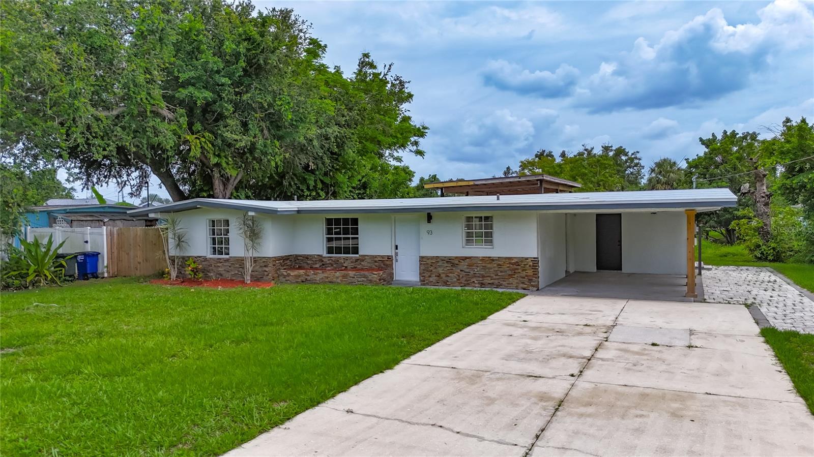 93 E MARIANA AVENUE
