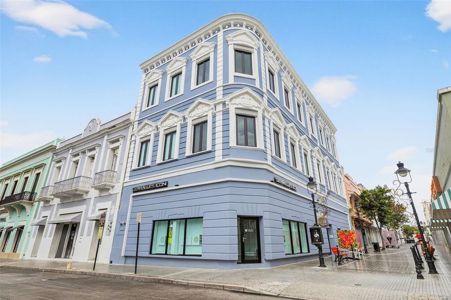 Fully remodeled apartment located in the heart of downtown Ponce, directly across from Plaza Luis Muñoz Rivera within the iconic Edificio Serrallés. This move-in-ready residence is fully furnished and equipped, featuring three bedrooms, two full bathrooms, wood flooring, abundant natural light, and charming views of the plaza. It includes a power generator, water cistern, and elevator for added comfort and convenience. Renovations and upgrades were completed in 2025, offering a modern turnkey living experience in one of Ponce’s most historic settings.