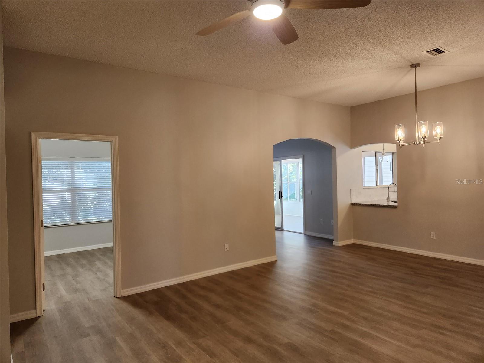 LADY LAKE ORANGE BLOSSOM GARDENS UNIT 19 - Residential