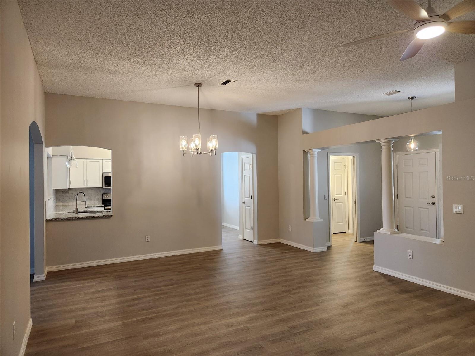 LADY LAKE ORANGE BLOSSOM GARDENS UNIT 19 - Residential