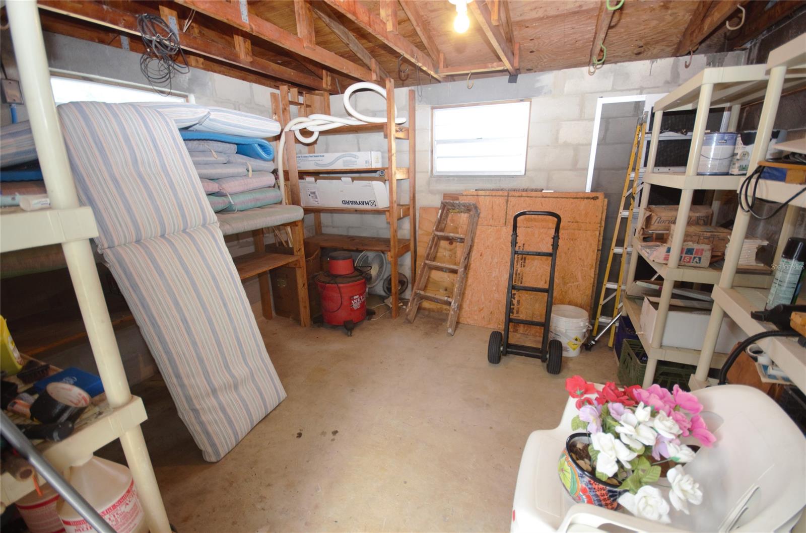 Detwilers N 650 Ft Lt 02 16 17 34 New Smyrna Beach - Residential