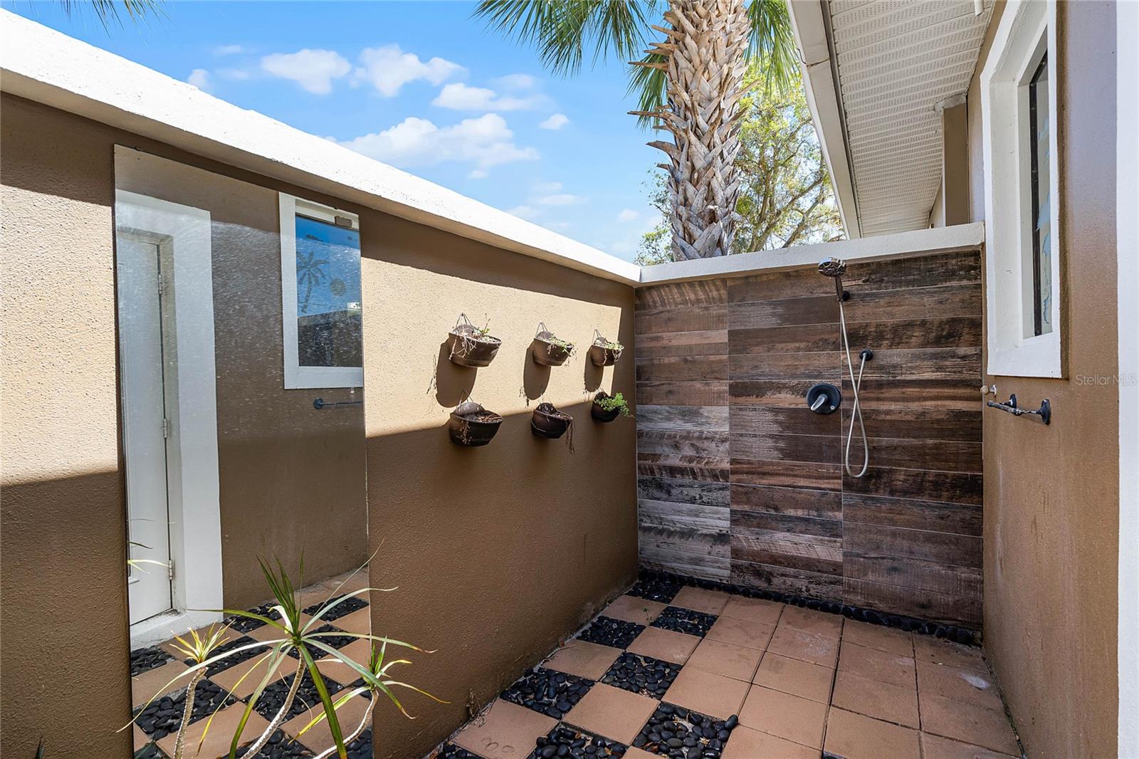 SOUTH BAY SEC 02 - Residential Lease