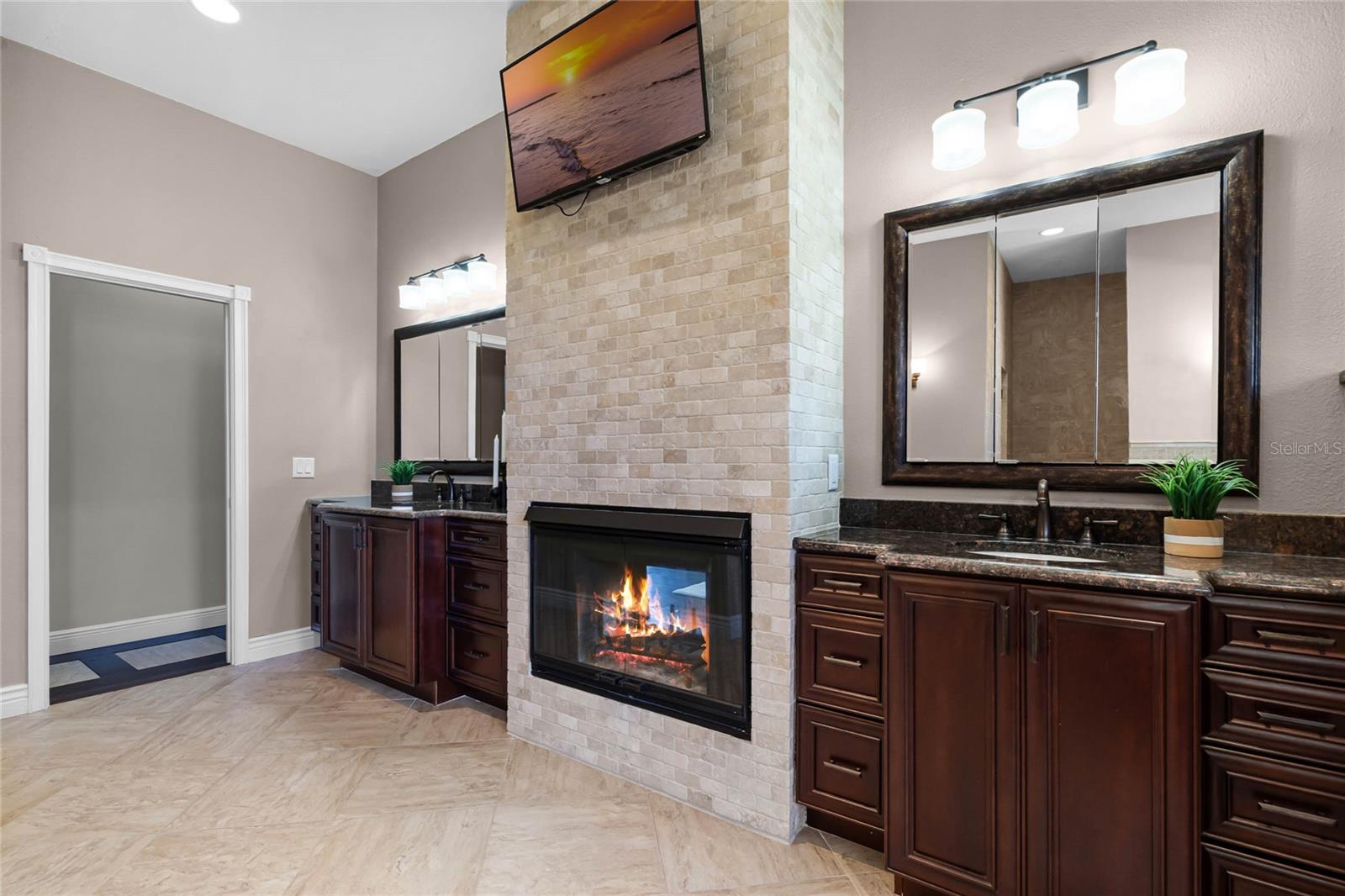 SOUTH BAY SEC 02 - Residential Lease