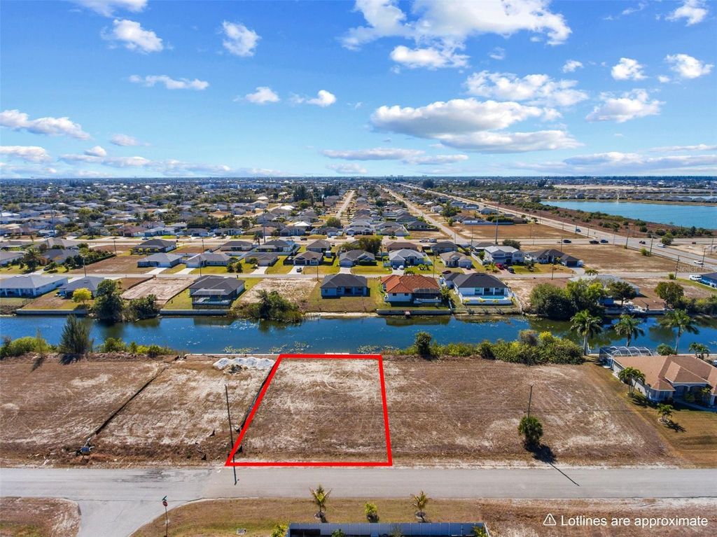 Photo of 704 NW 9th Street, Cape Coral, FL 33993 (MLS # TB8492639)