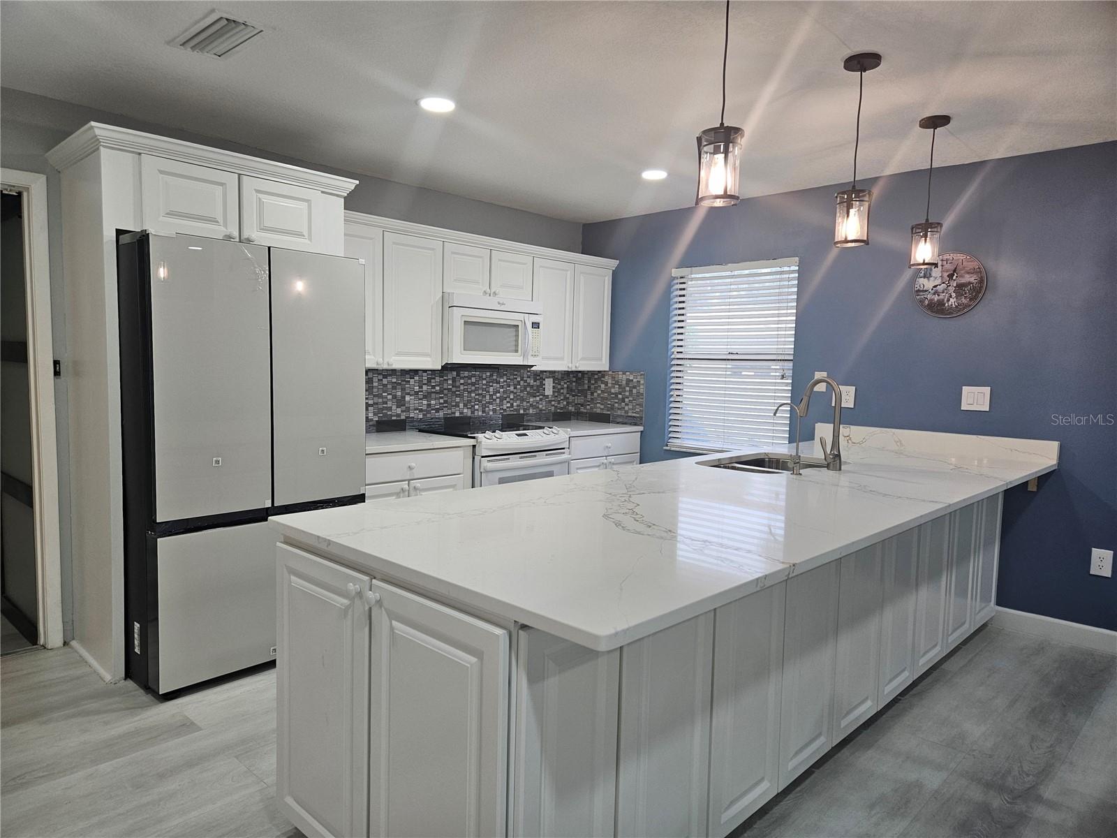 SIESTA BEACH - Residential