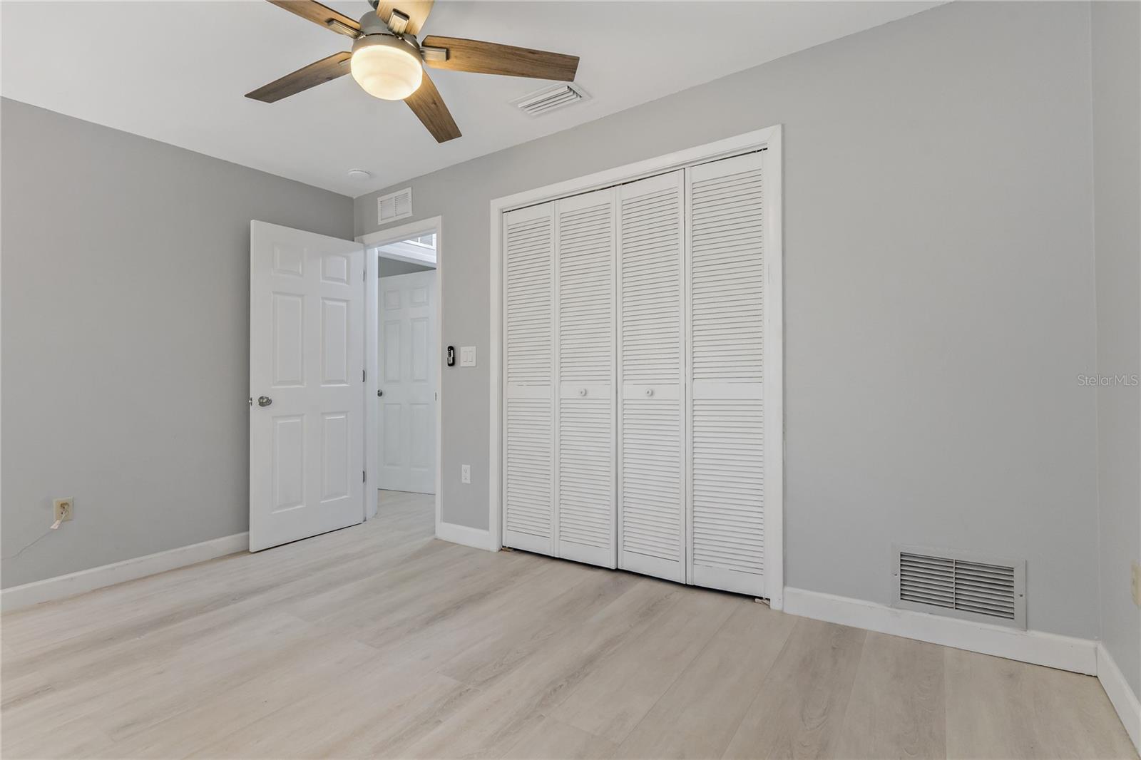 SIESTA BEACH - Residential