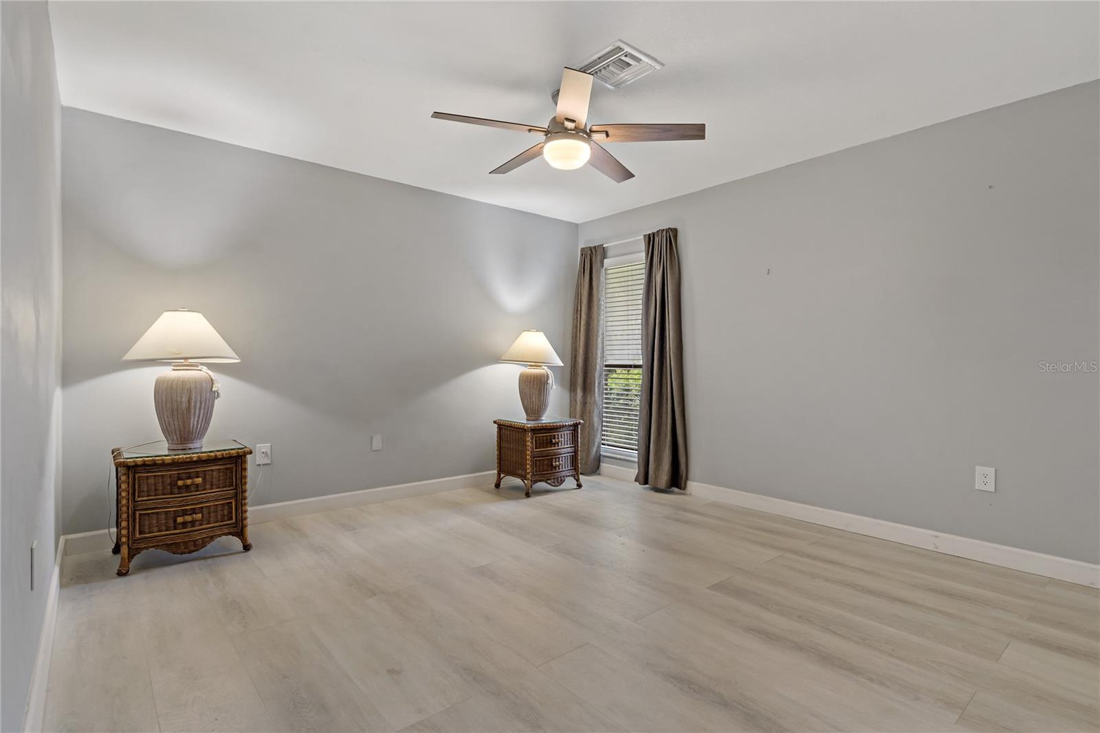 SIESTA BEACH - Residential