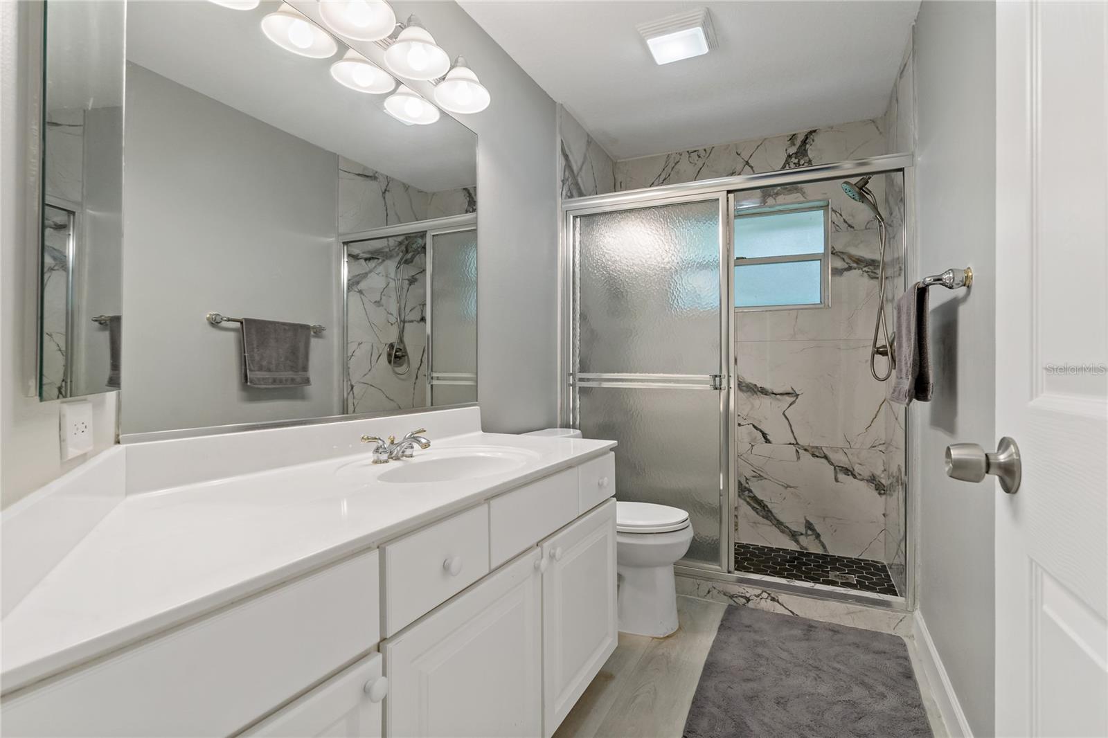 SIESTA BEACH - Residential