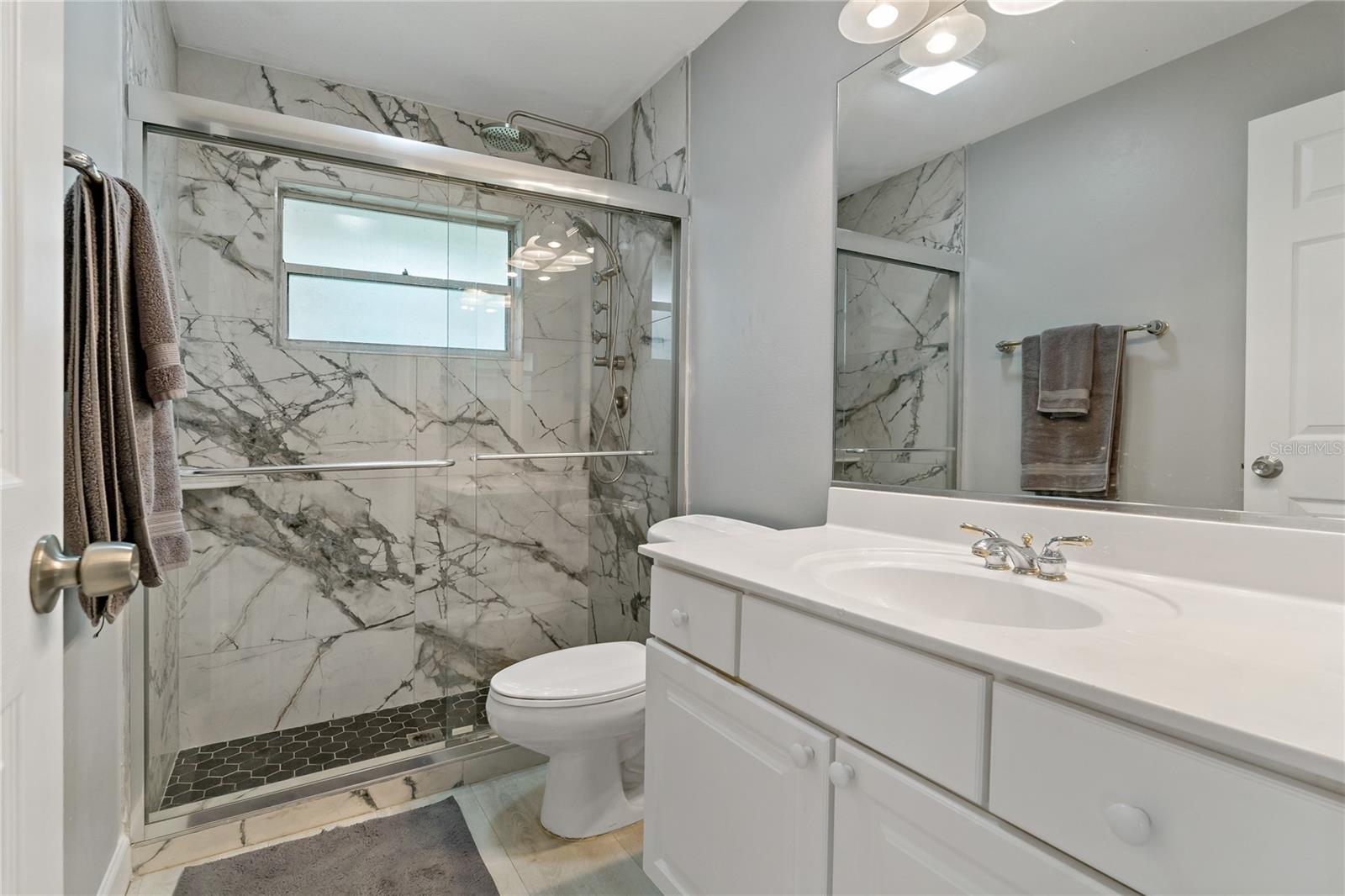 SIESTA BEACH - Residential