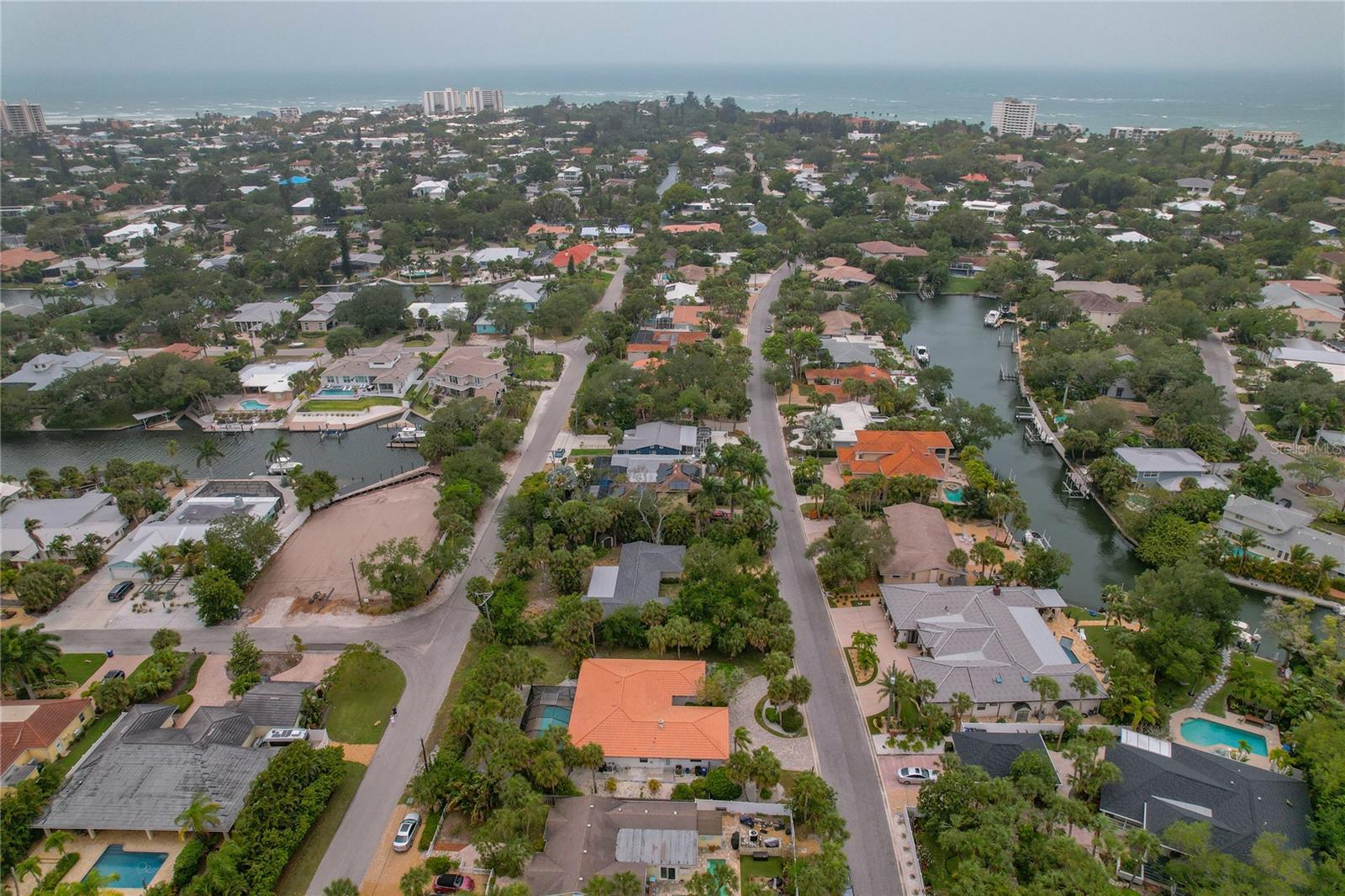 SIESTA BEACH - Residential