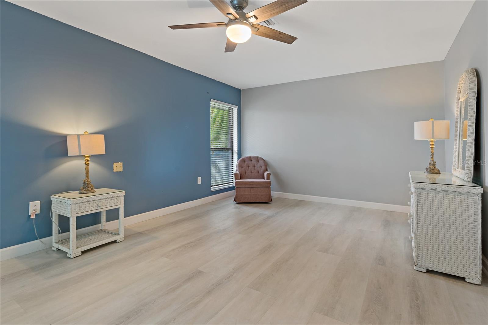 SIESTA BEACH - Residential