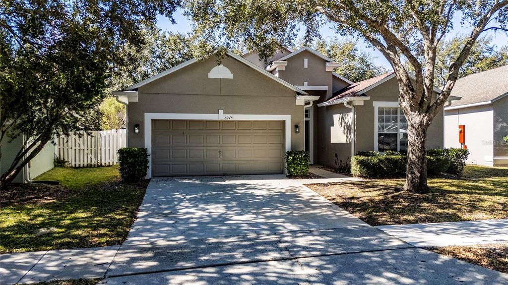Photo of 6274 Glenn Cliff Way, Orlando, FL 32829 (MLS # O6380698)