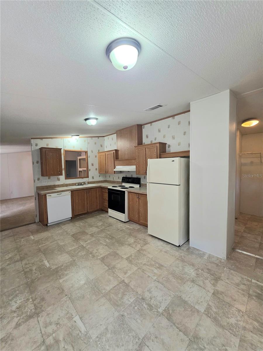 JULIMAR SUB - Residential Lease