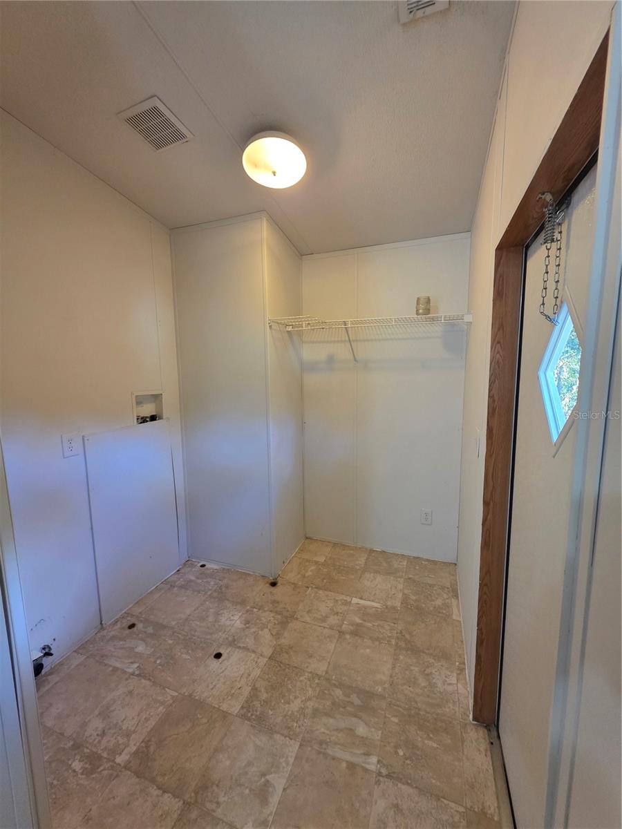 JULIMAR SUB - Residential Lease