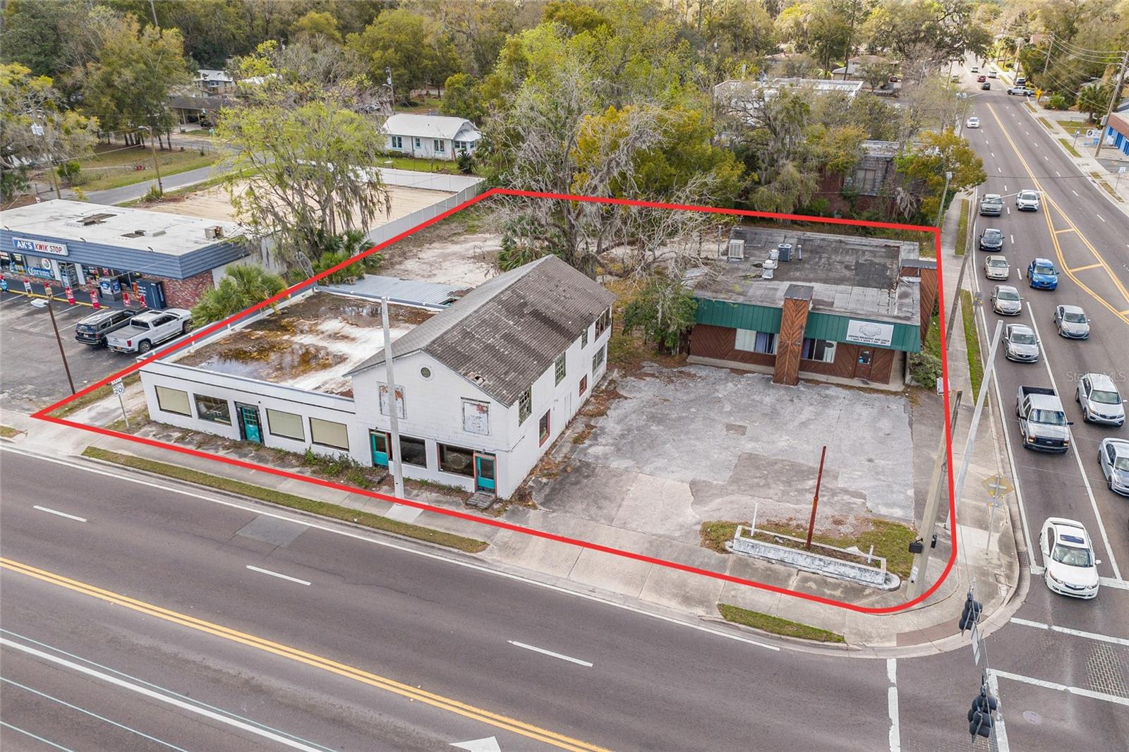 2222 NW 6TH STREET