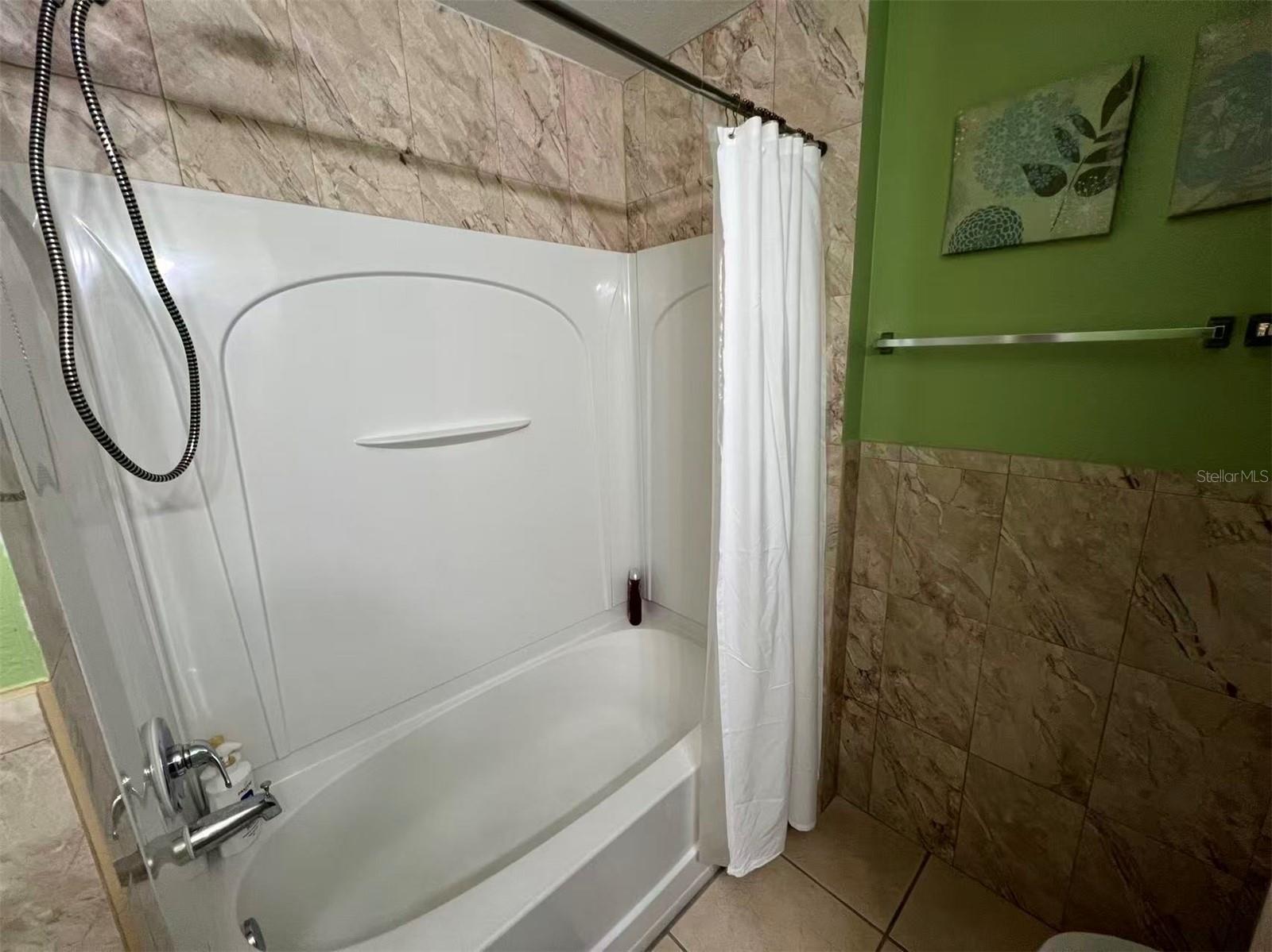 CLUB CORTILE CONDO PH 5 - Residential Lease