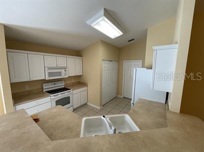 SORRENTO PH 1 - Residential Lease