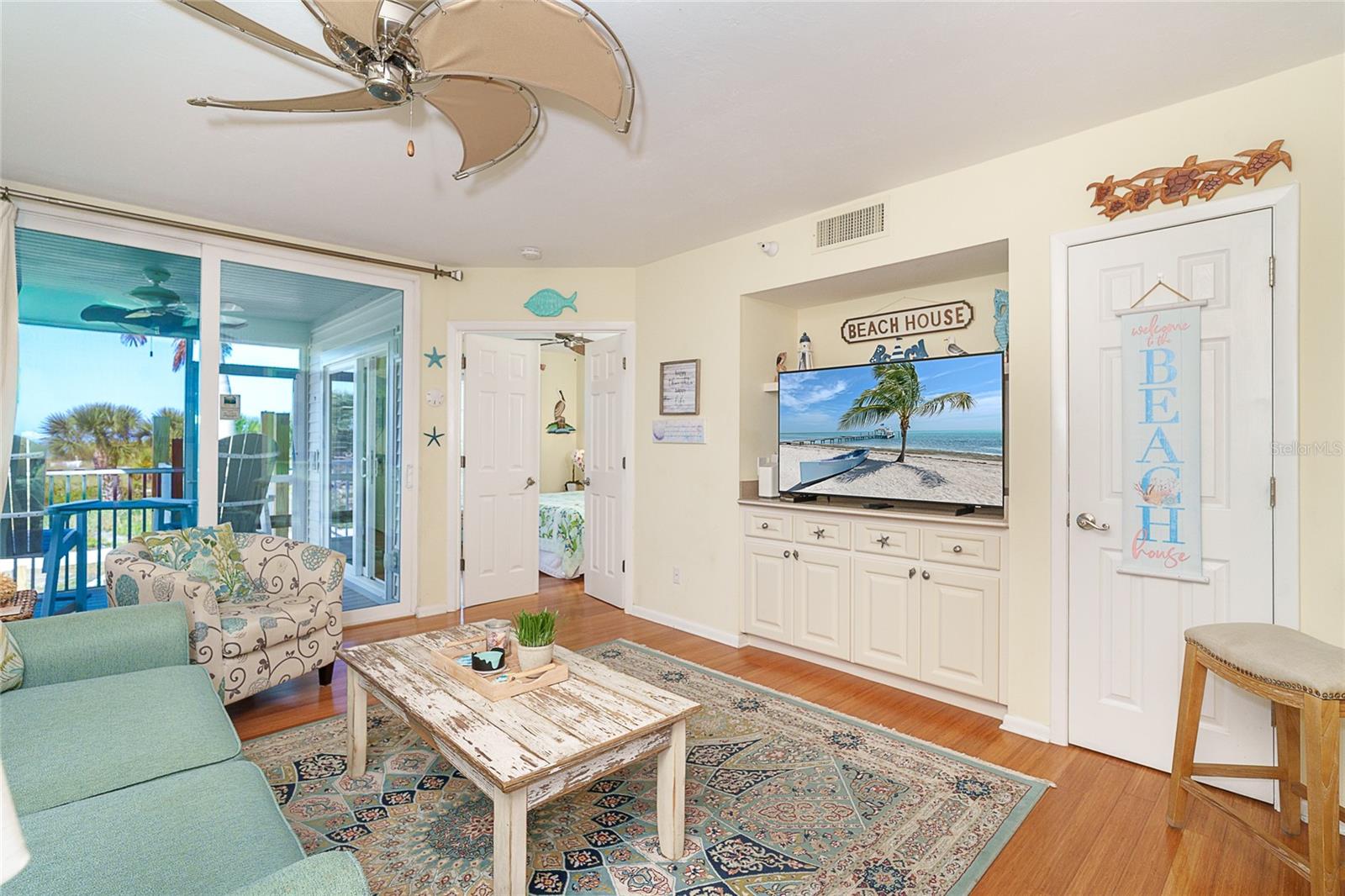 BEACH VILLAS BLDG 37 - Residential