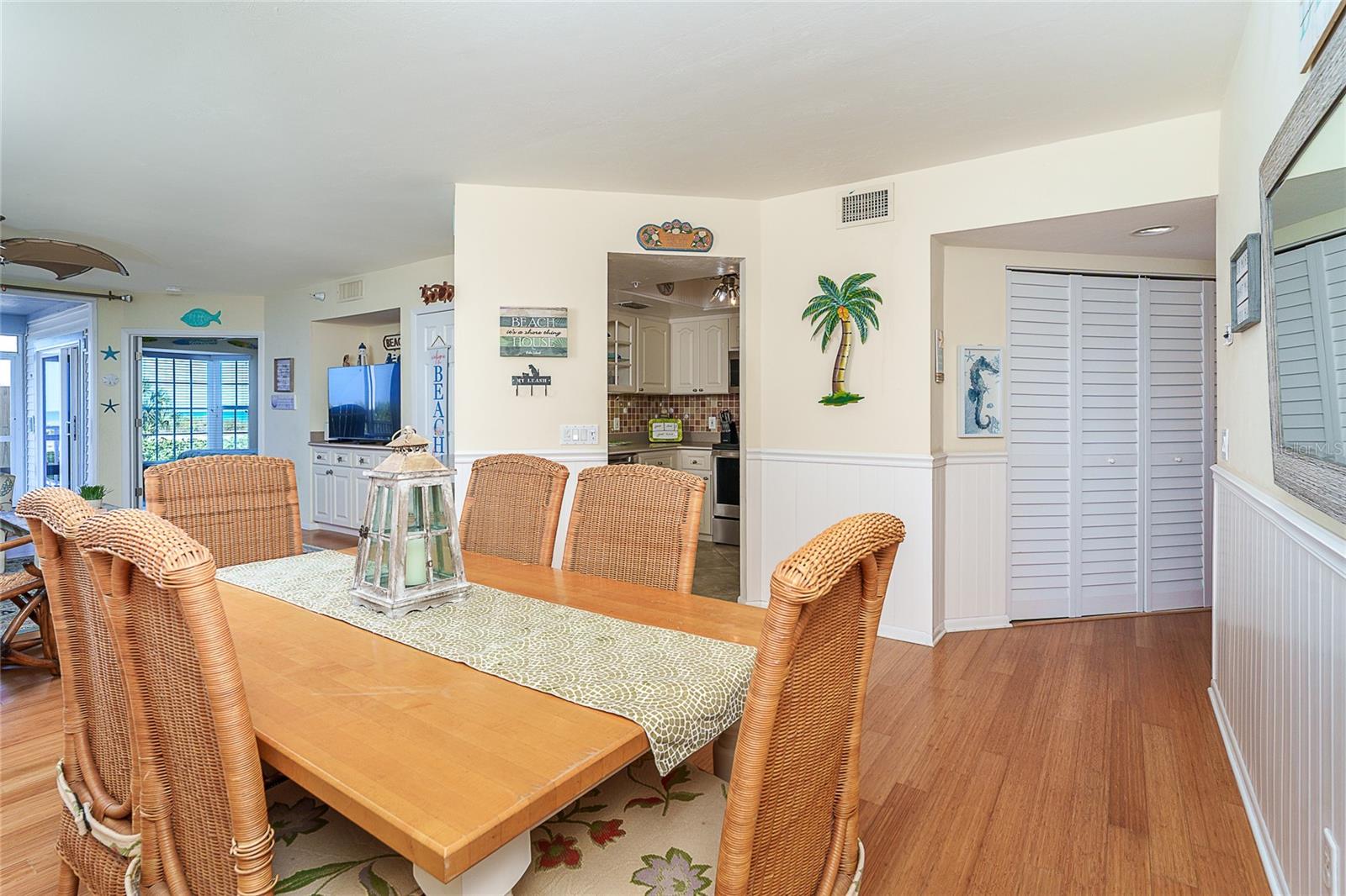 BEACH VILLAS BLDG 37 - Residential