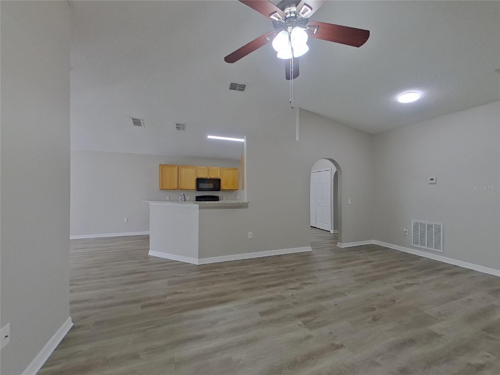 SARATOGA PARK PH 2 - Residential Lease