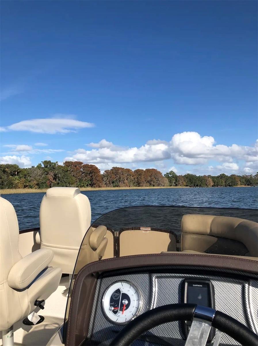Welcome to a rare opportunity to own 1.35 private acres directly on La – image 67