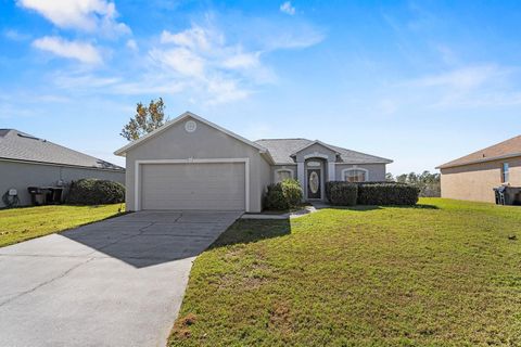 A home in LAKELAND