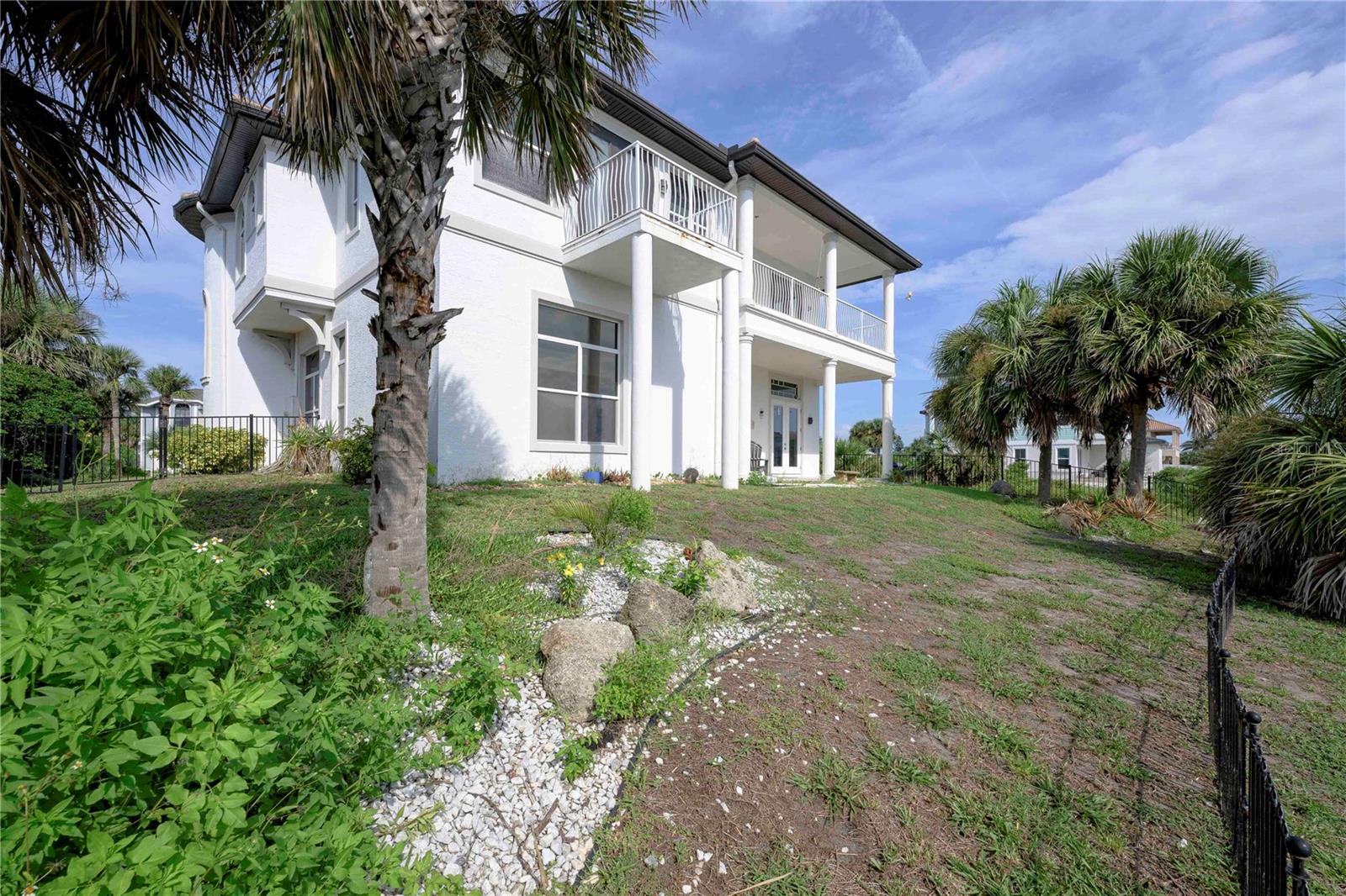 17 MAHOE DRIVE S