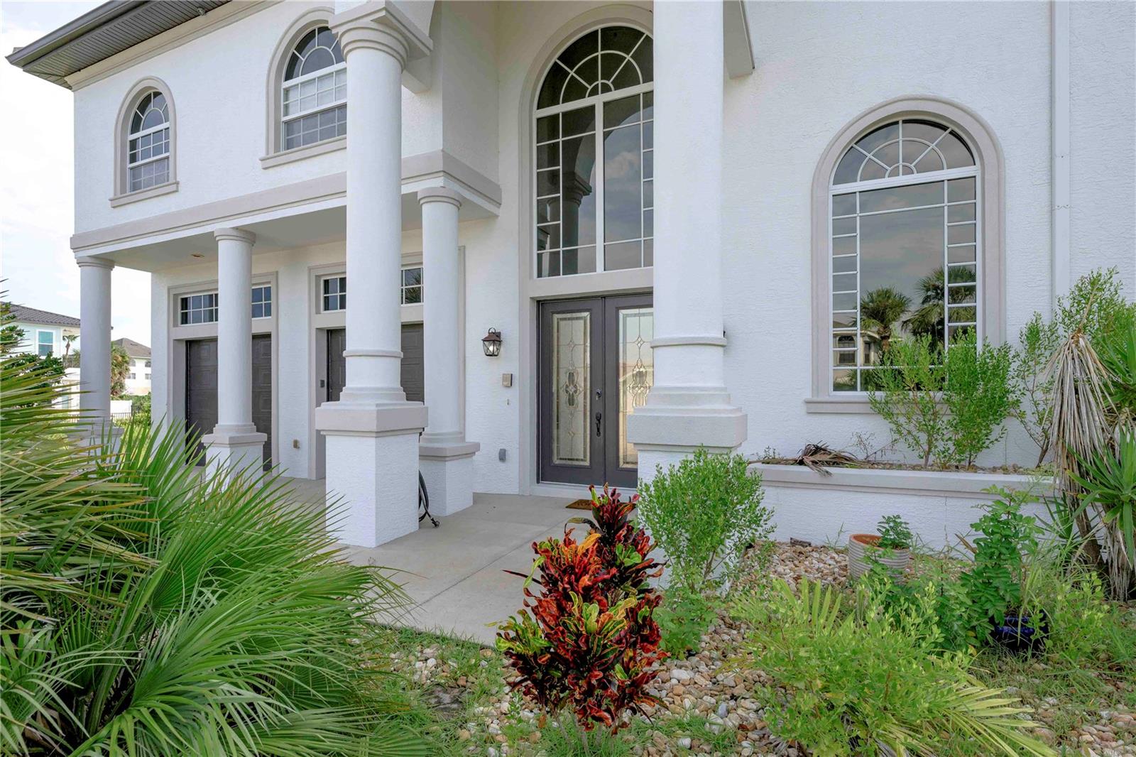 17 MAHOE DRIVE S