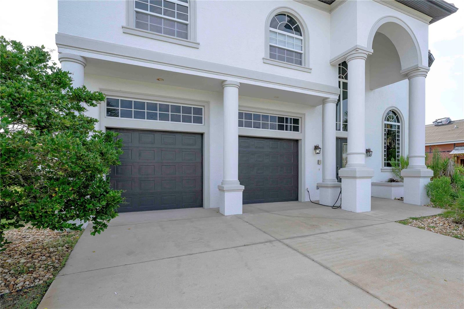 17 MAHOE DRIVE S
